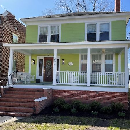 Key Lime Cottage Steps From Cape Charles Beach Bagian luar foto