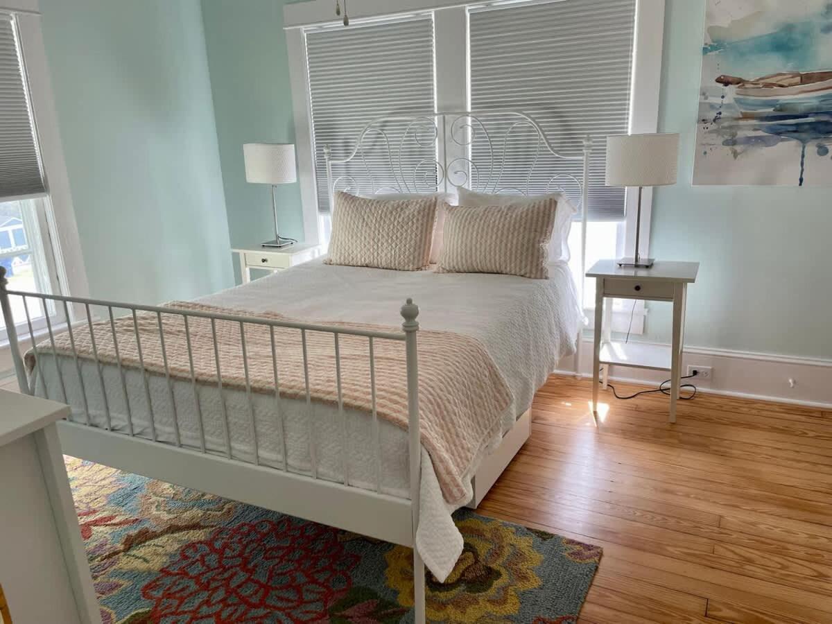 Key Lime Cottage Steps From Cape Charles Beach Bagian luar foto