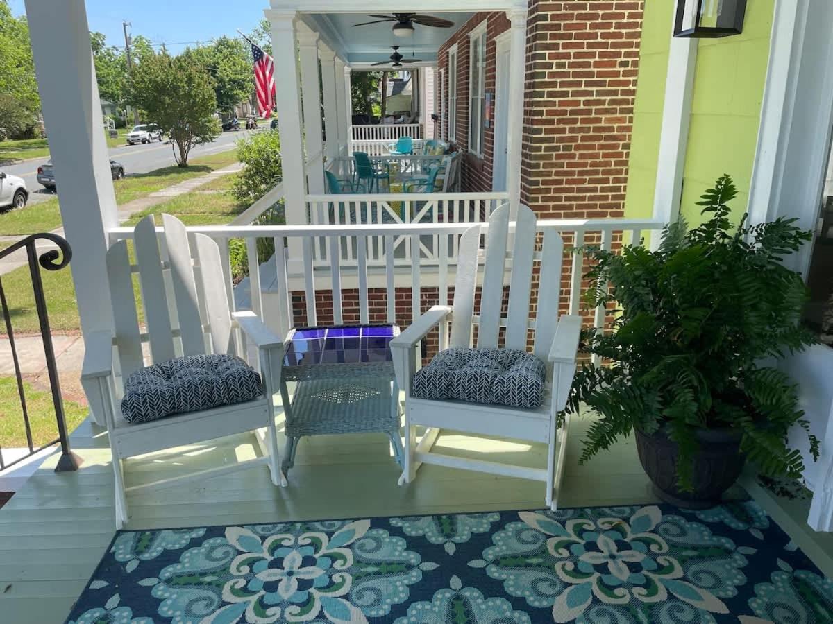 Key Lime Cottage Steps From Cape Charles Beach Bagian luar foto